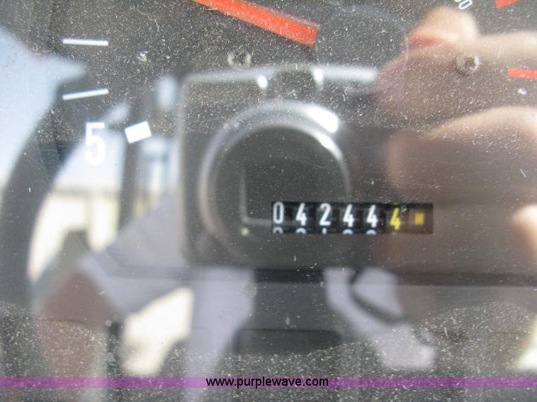 image for item E7885 1998 AGCO Allis 8745 tractor