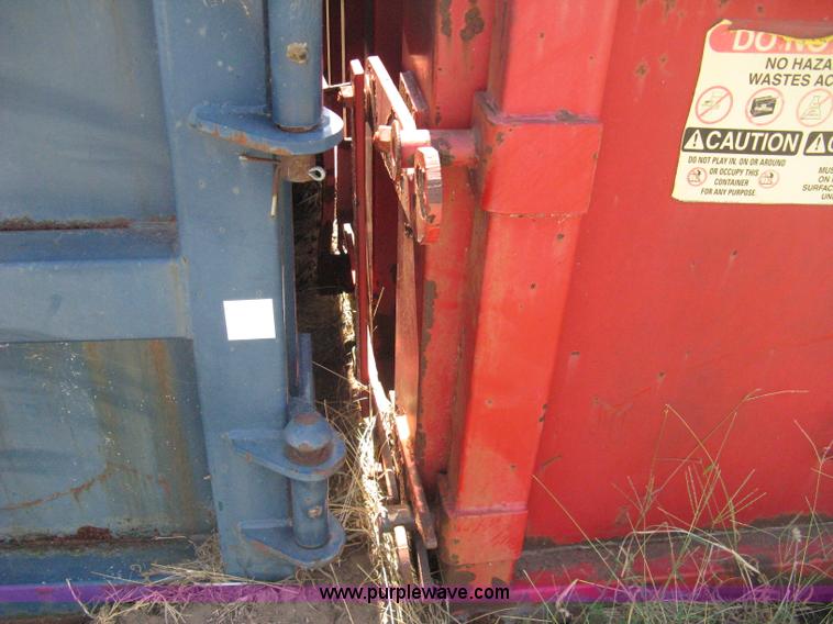 image for item E7886 20 yard capacity roll off dumpster