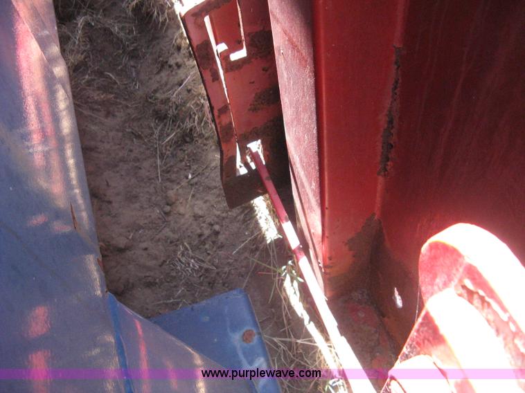 image for item E7886 20 yard capacity roll off dumpster