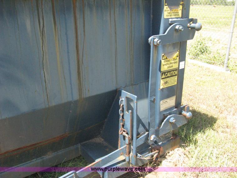 image for item E7887 20 yard capacity roll off dumpster