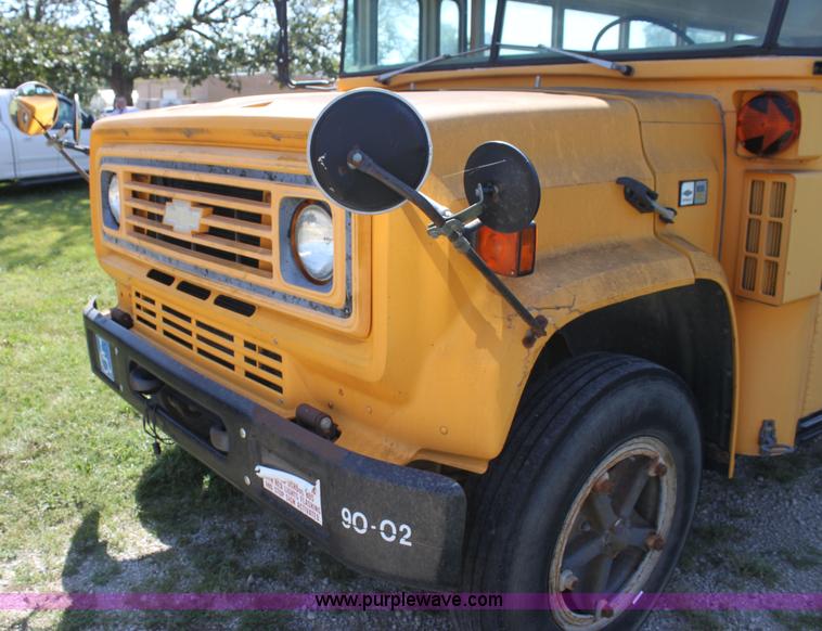 image for item F3318 1991 Chevrolet school bus