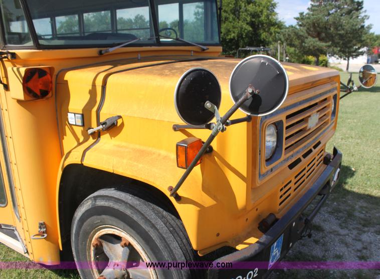 image for item F3318 1991 Chevrolet school bus