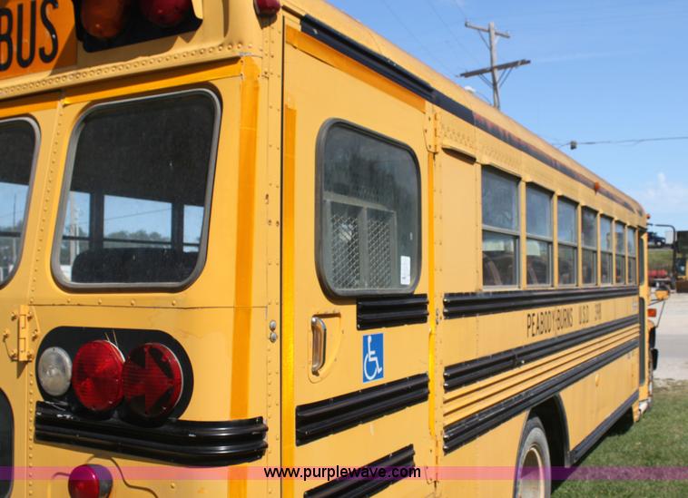 image for item F3318 1991 Chevrolet school bus