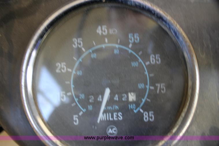 image for item F3318 1991 Chevrolet school bus