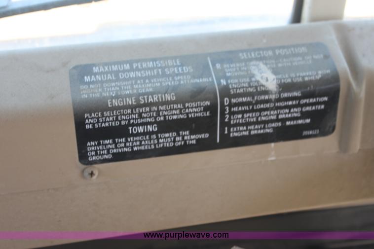 image for item F3318 1991 Chevrolet school bus