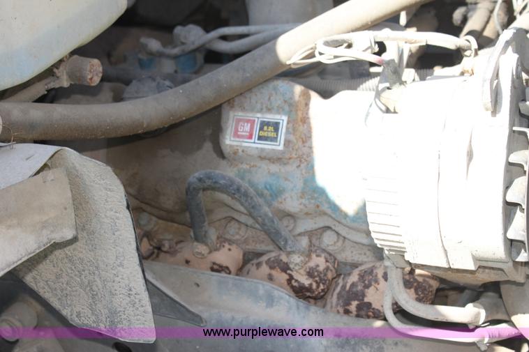 image for item F3318 1991 Chevrolet school bus