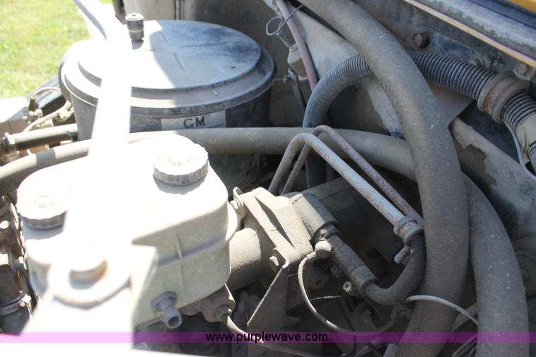 image for item F3318 1991 Chevrolet school bus