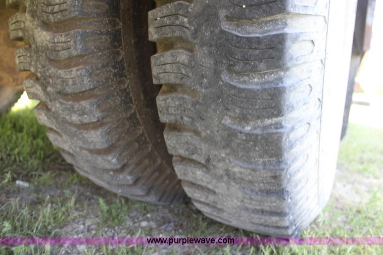 image for item F3318 1991 Chevrolet school bus