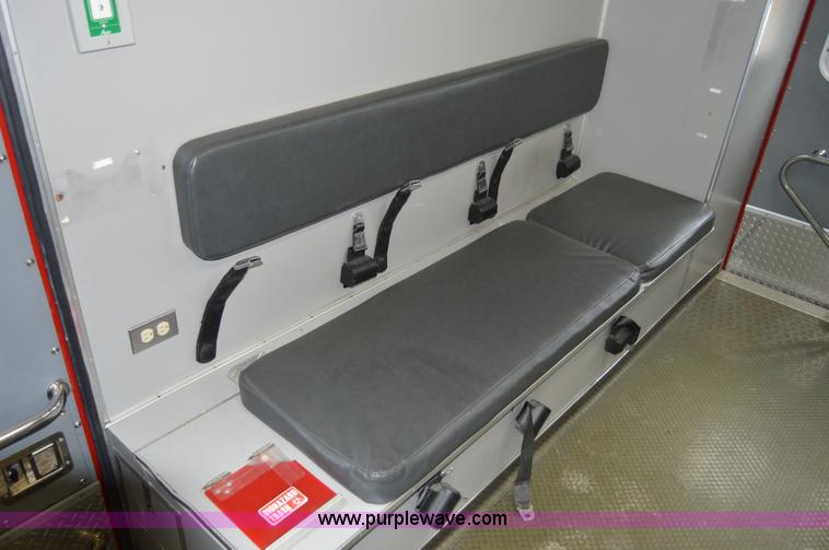 image for item F5177 2003 Ford 801 ambulance
