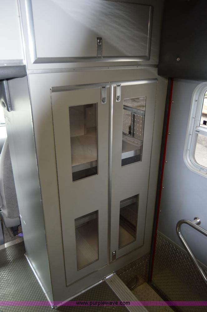 image for item F5177 2003 Ford 801 ambulance