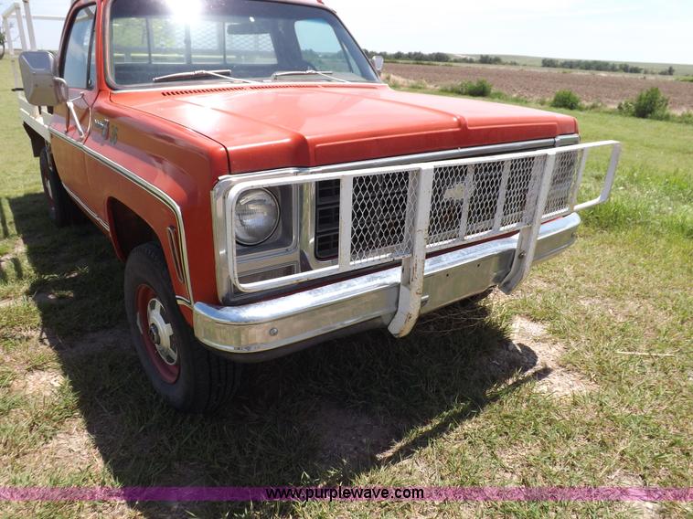 image for item H1791 1979 Chevrolet Scottsdale 20 fire truck