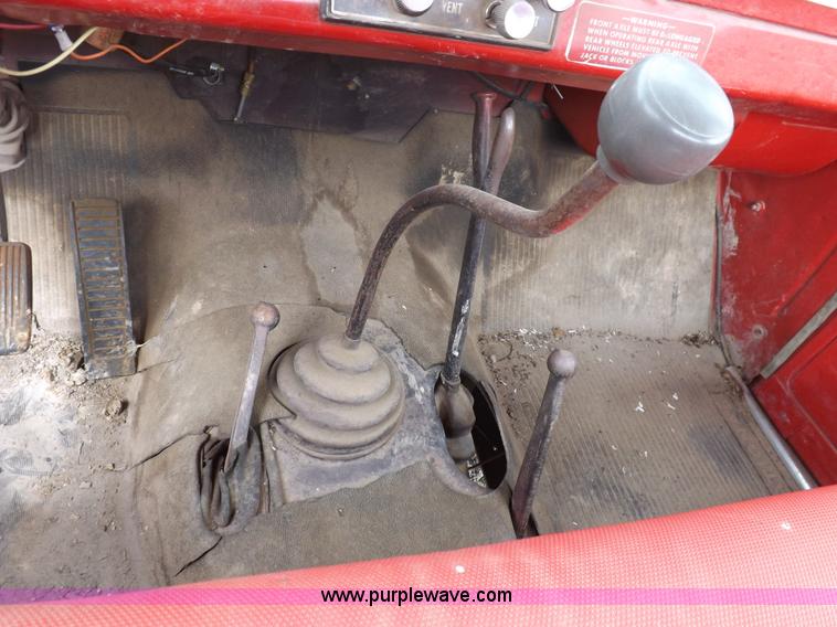 image for item H1792 1970 International 1600 fire truck