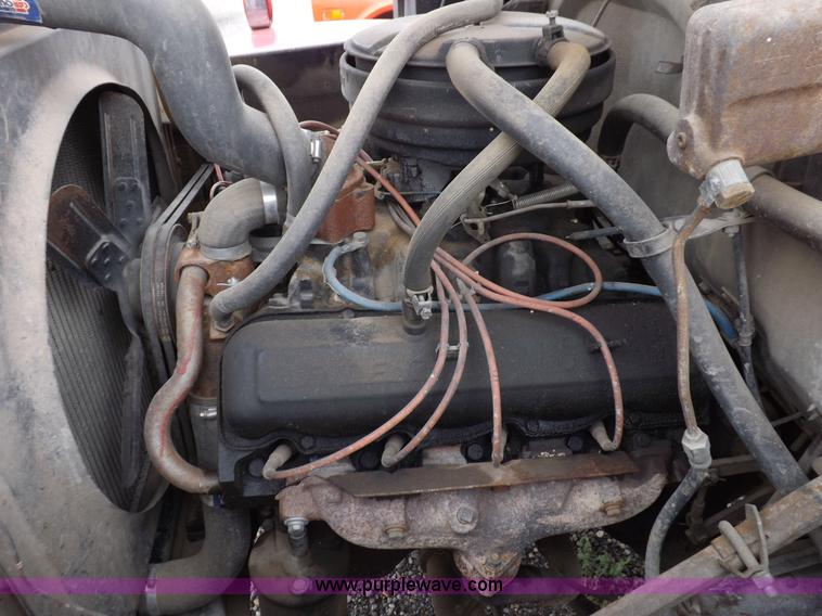 image for item H1792 1970 International 1600 fire truck