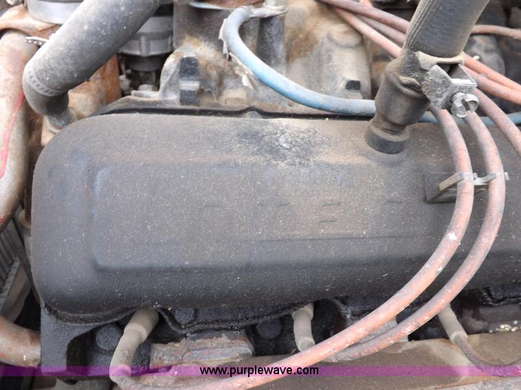 image for item H1792 1970 International 1600 fire truck