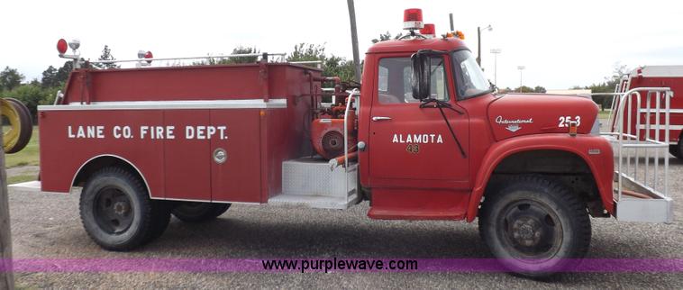 image for item H1793 1970 International 1600 fire truck