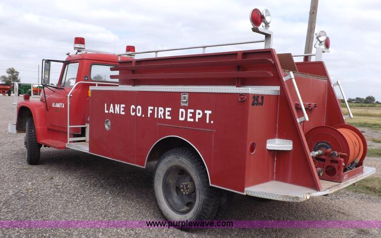 image for item H1793 1970 International 1600 fire truck