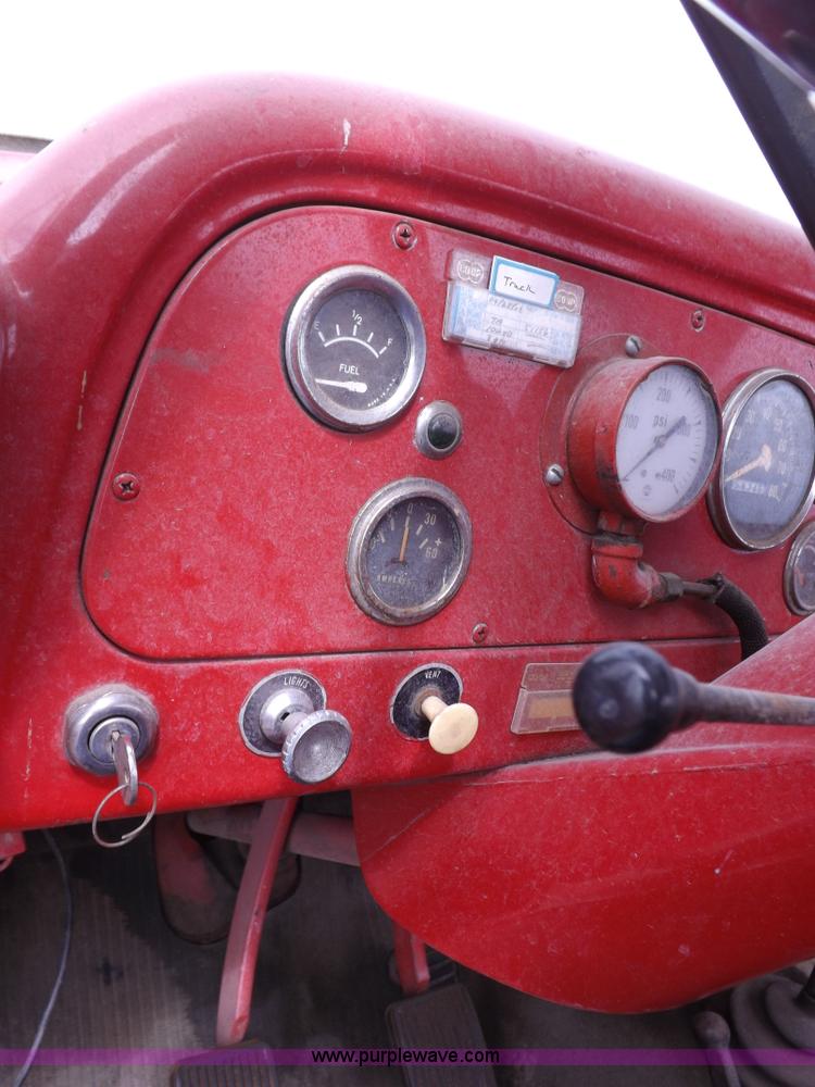 image for item H1793 1970 International 1600 fire truck