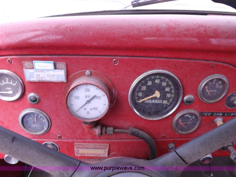 image for item H1793 1970 International 1600 fire truck