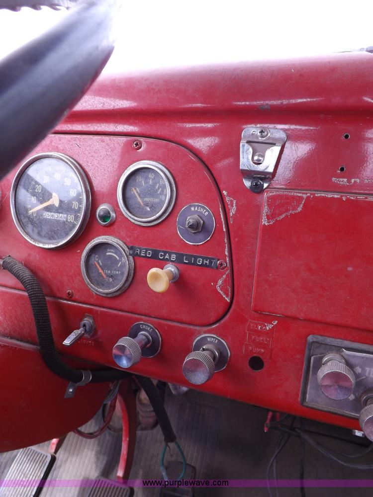 image for item H1793 1970 International 1600 fire truck