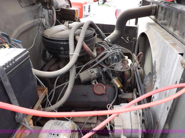 image for item H1793 1970 International 1600 fire truck