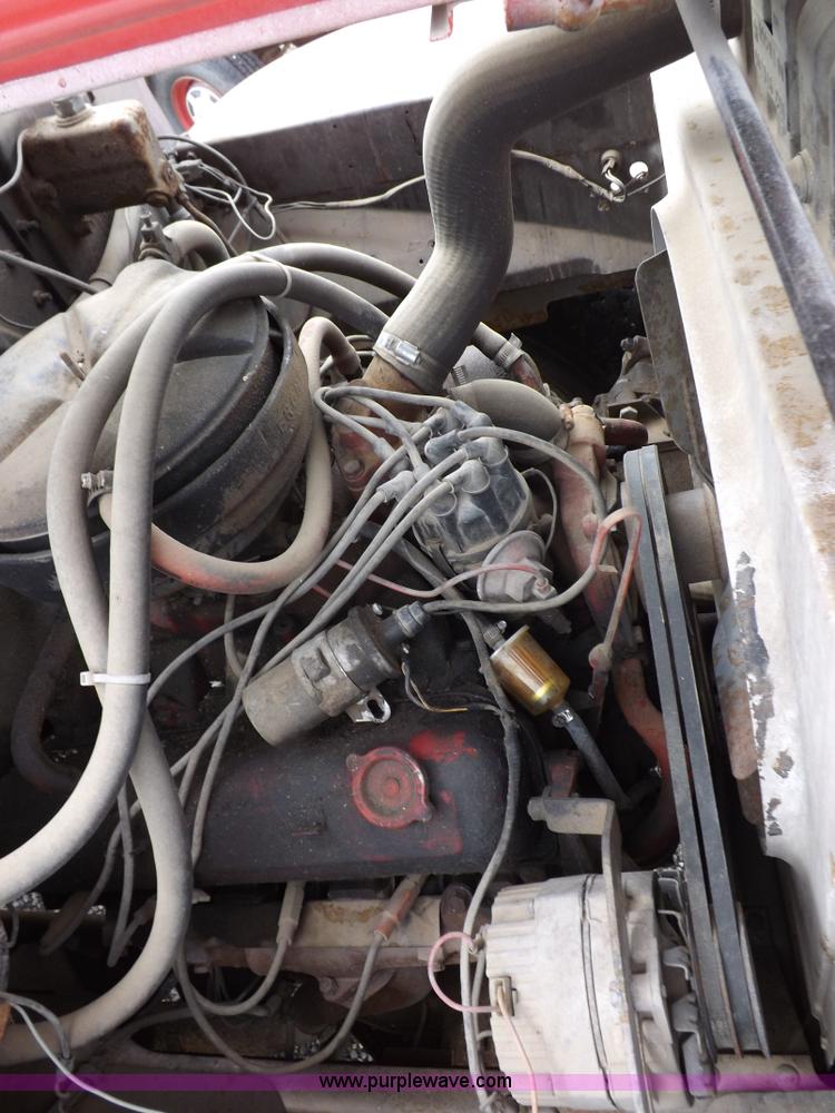 image for item H1793 1970 International 1600 fire truck