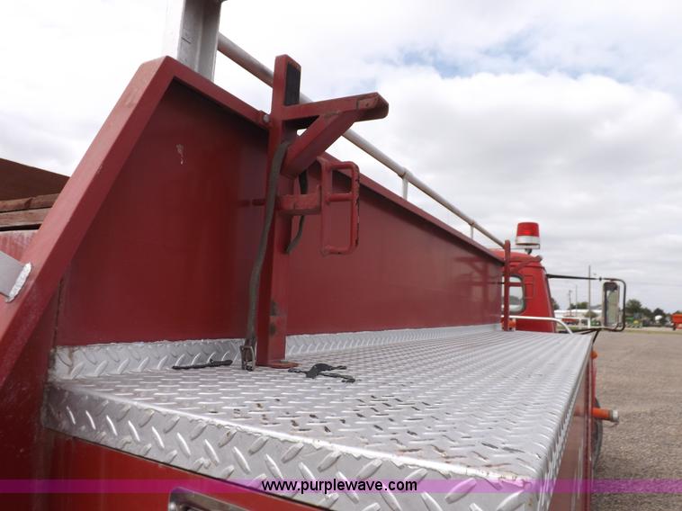 image for item H1793 1970 International 1600 fire truck