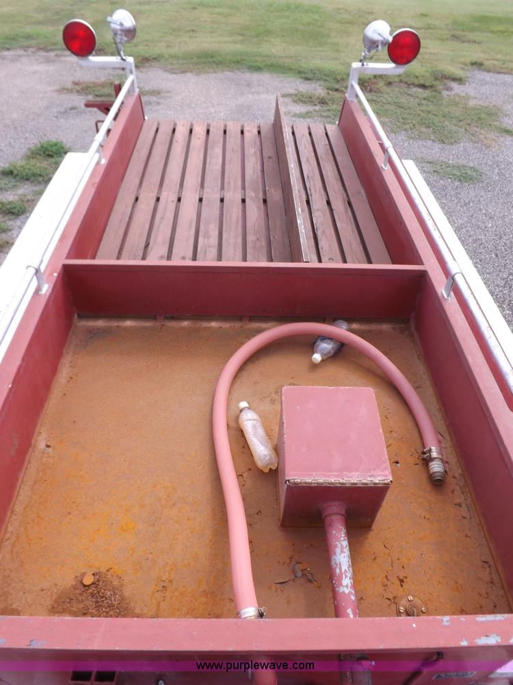 image for item H1793 1970 International 1600 fire truck