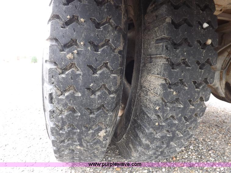 image for item H1793 1970 International 1600 fire truck