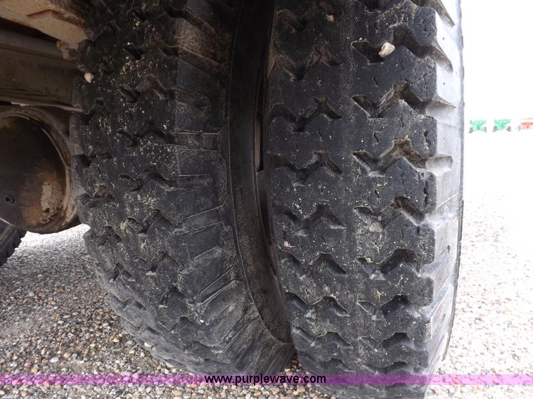 image for item H1793 1970 International 1600 fire truck