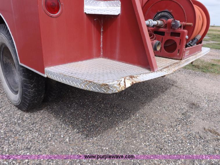 image for item H1793 1970 International 1600 fire truck