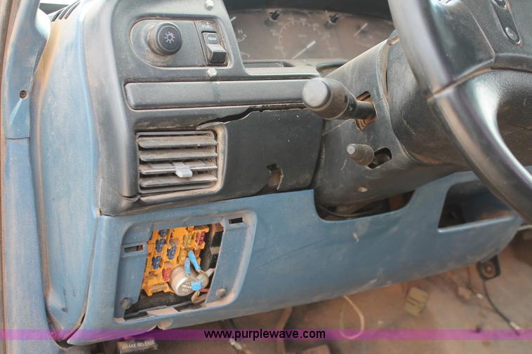 image for item H5658 1997 Ford F250 HD SuperCab pickup truck