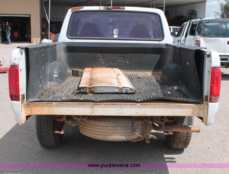 image for item H5658 1997 Ford F250 HD SuperCab pickup truck