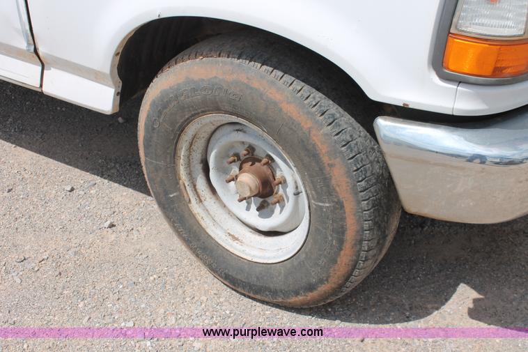 image for item H5658 1997 Ford F250 HD SuperCab pickup truck