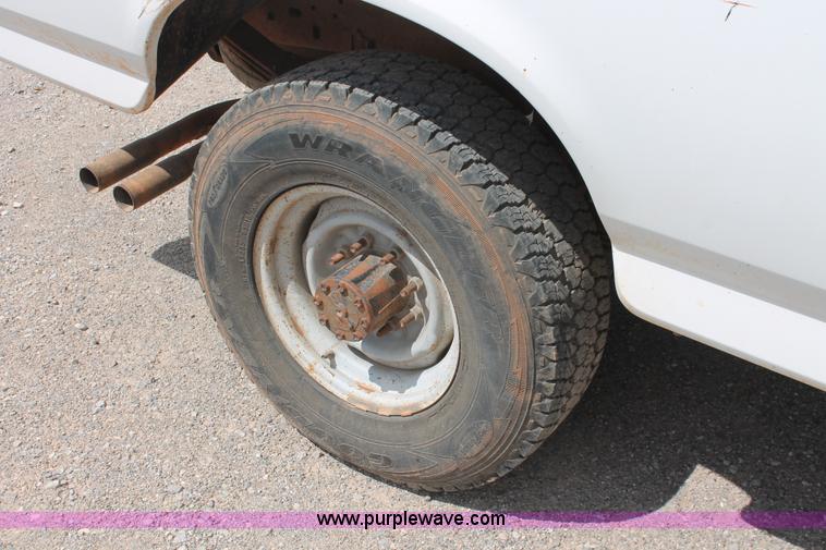 image for item H5658 1997 Ford F250 HD SuperCab pickup truck