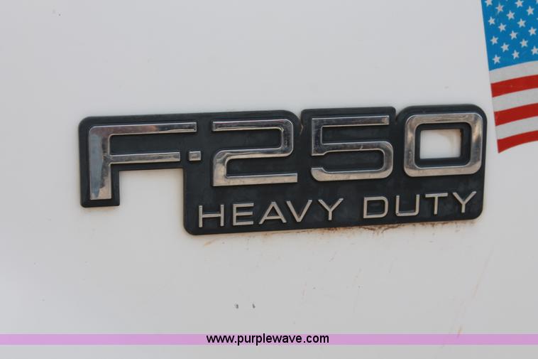 image for item H5658 1997 Ford F250 HD SuperCab pickup truck