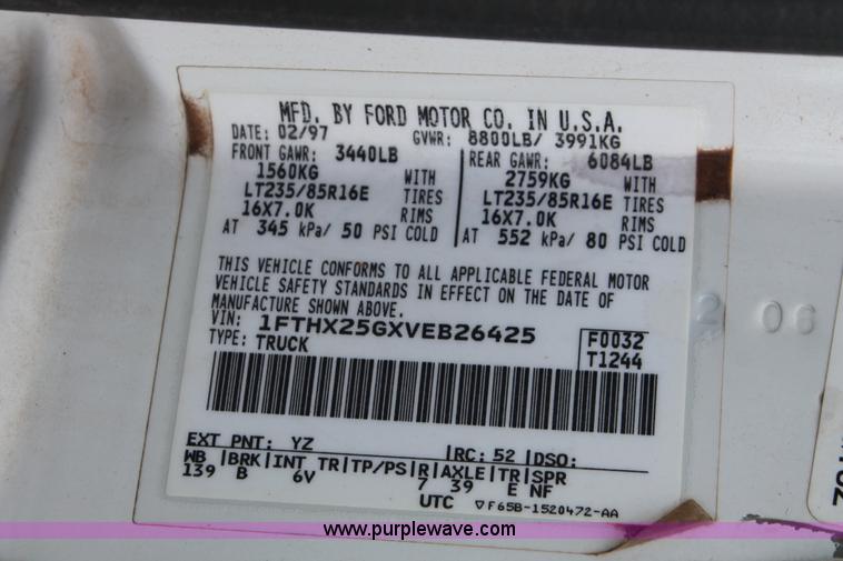 image for item H5658 1997 Ford F250 HD SuperCab pickup truck