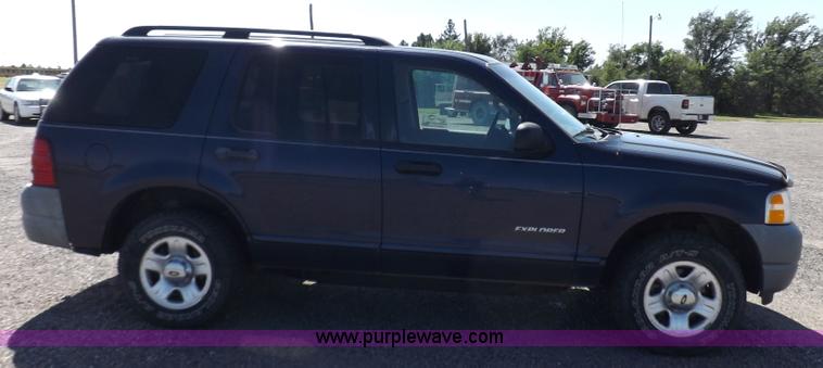 image for item H9118 2002 Ford Explorer SUV