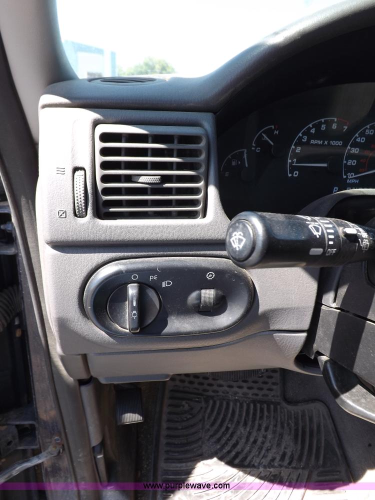 image for item H9118 2002 Ford Explorer SUV