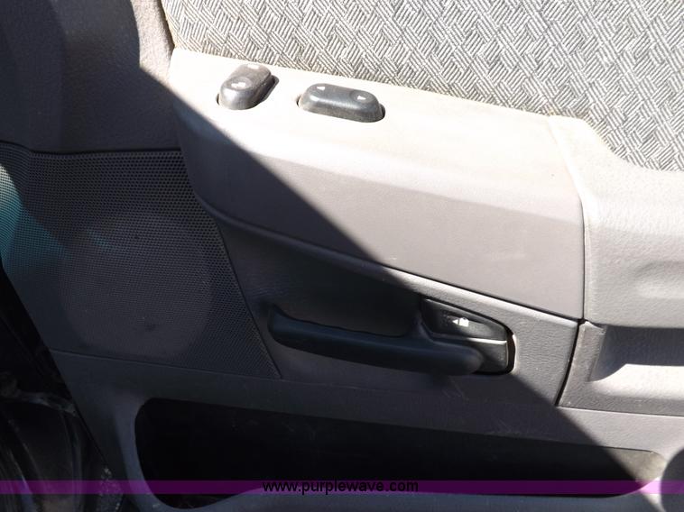 image for item H9118 2002 Ford Explorer SUV