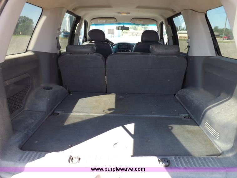image for item H9118 2002 Ford Explorer SUV