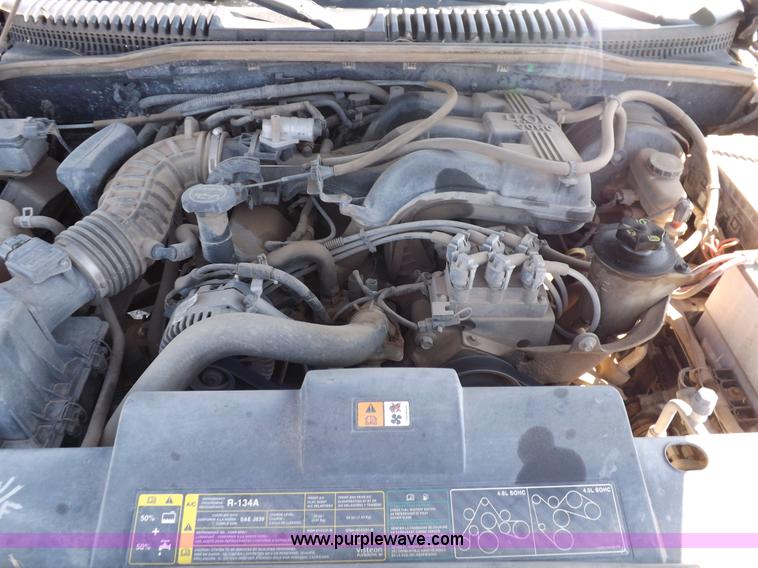 image for item H9118 2002 Ford Explorer SUV