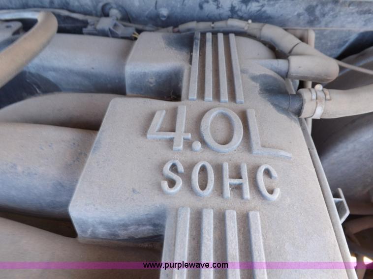 image for item H9118 2002 Ford Explorer SUV