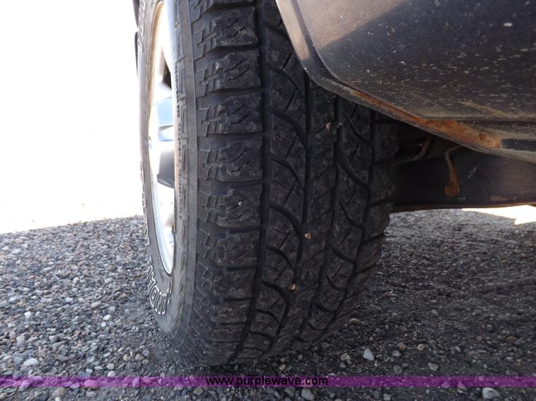 image for item H9118 2002 Ford Explorer SUV