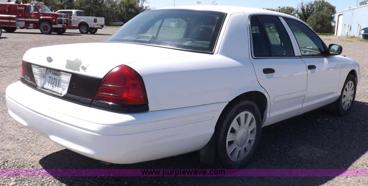 image for item H9119 2008 Ford Crown Victoria Police Interceptor