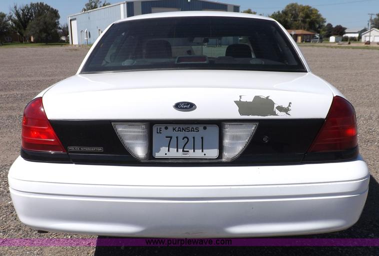 image for item H9119 2008 Ford Crown Victoria Police Interceptor