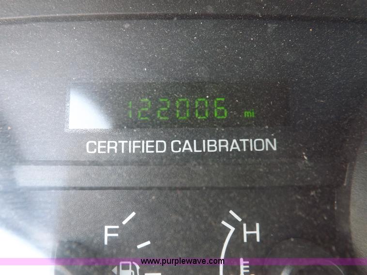 image for item H9119 2008 Ford Crown Victoria Police Interceptor