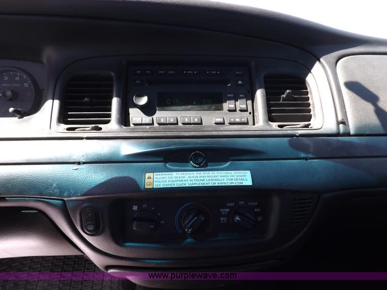 image for item H9119 2008 Ford Crown Victoria Police Interceptor
