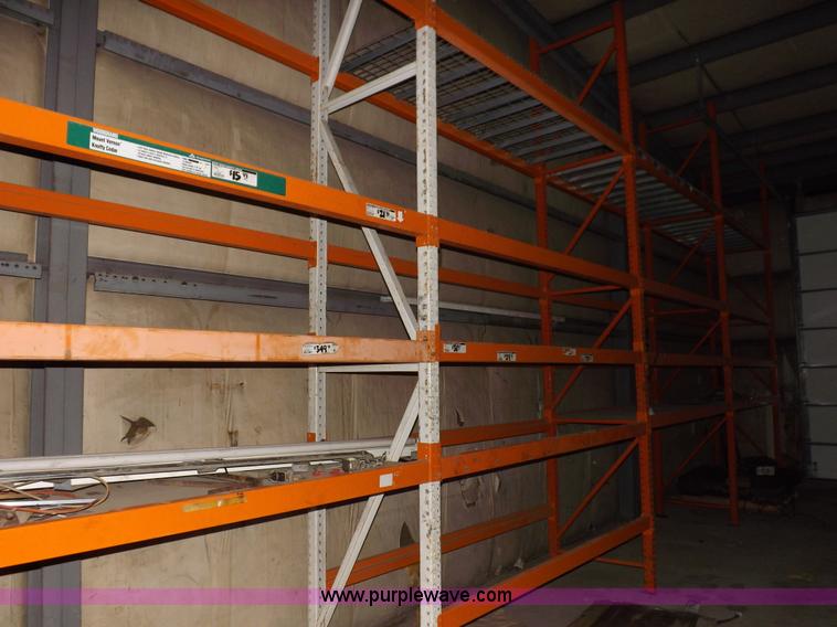 image for item H9125 Assorted pallet racking