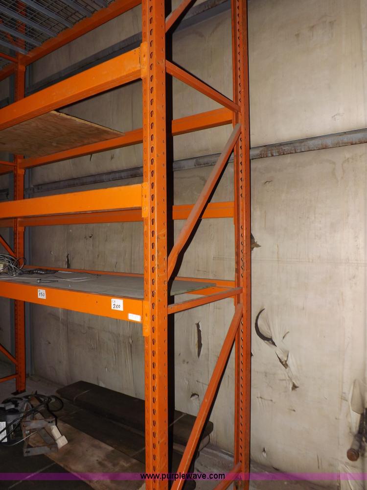 image for item H9125 Assorted pallet racking