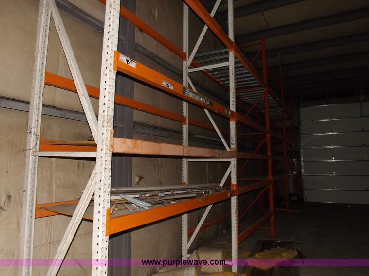image for item H9125 Assorted pallet racking